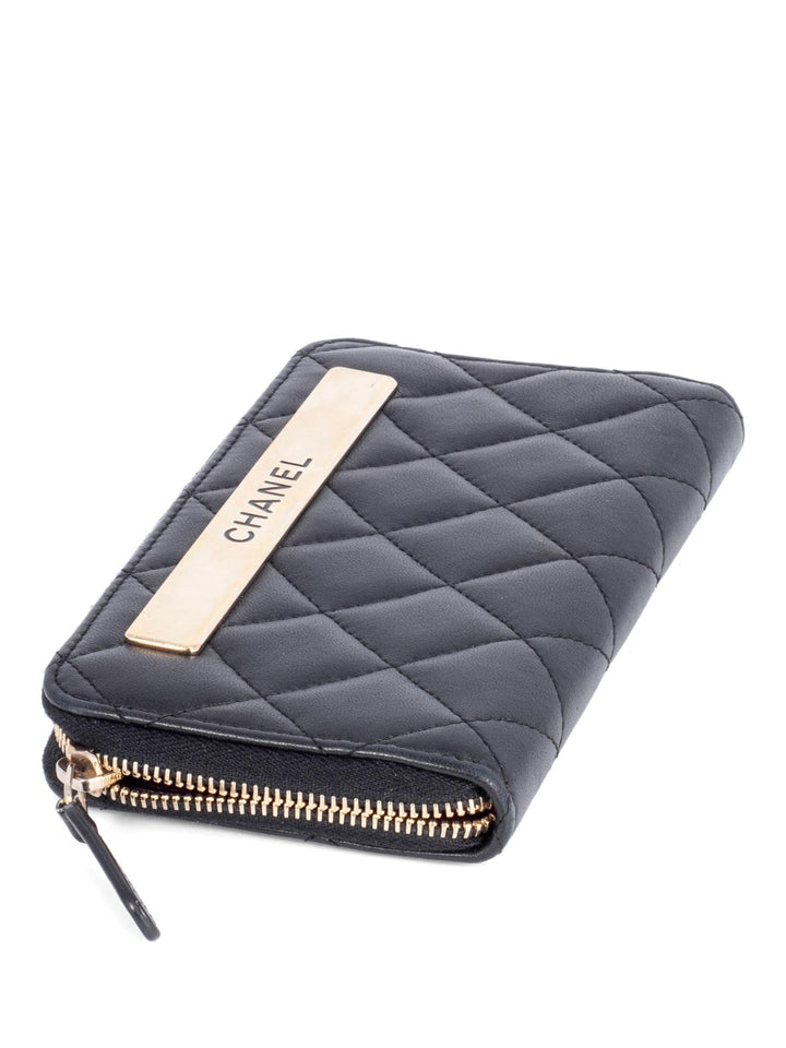 Top Quality Chanel Quilted Leather Trendy Plate Zip Around Wallet Black