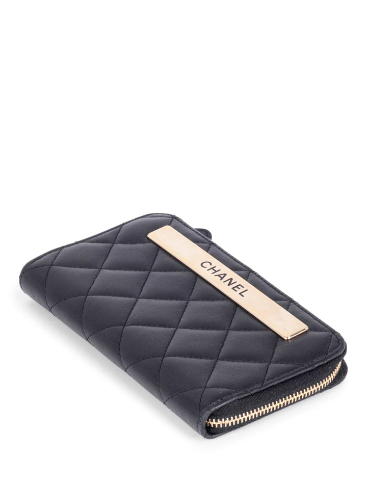 Top Quality Chanel Quilted Leather Trendy Plate Zip Around Wallet Black