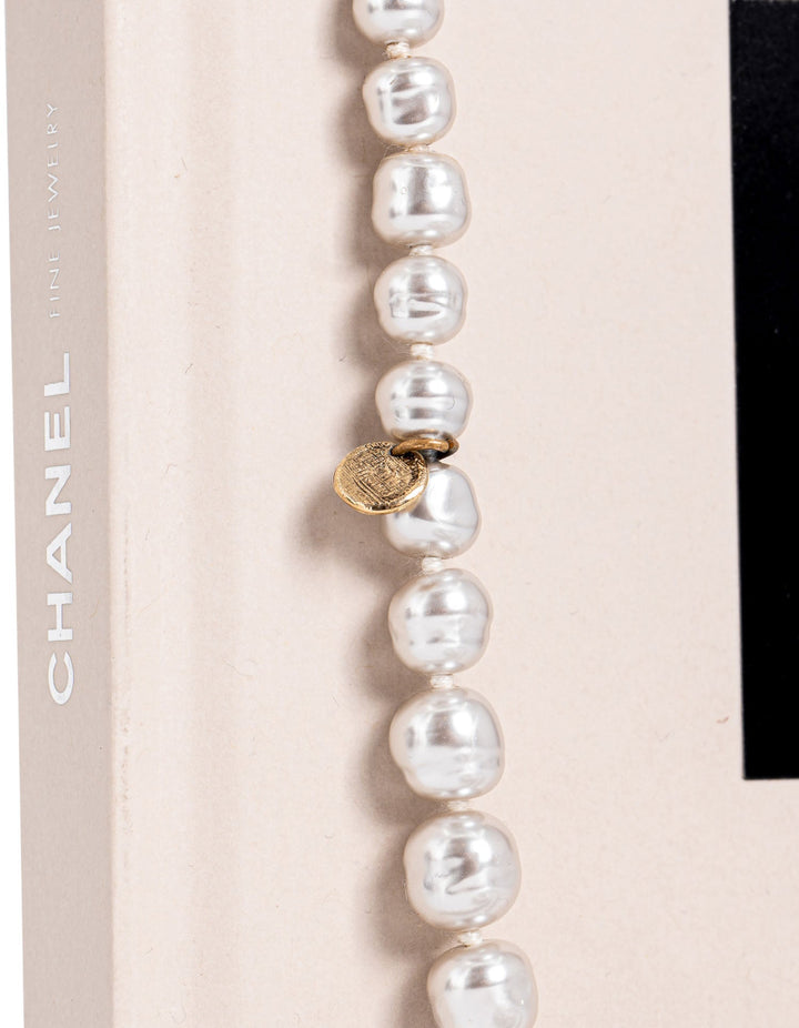 Top Quality Chanel Vintage CC Logo Pearl Long Necklace Grey