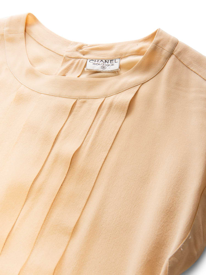 Top Quality Chanel Vintage CC Logo Pleated Slik Blouse Beige Gold