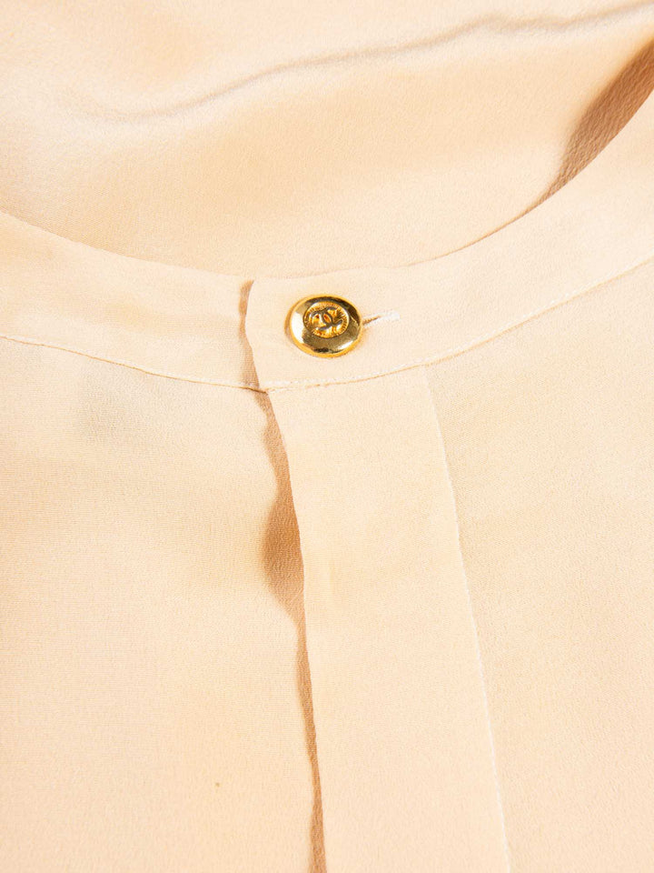 Top Quality Chanel Vintage CC Logo Pleated Slik Blouse Beige Gold