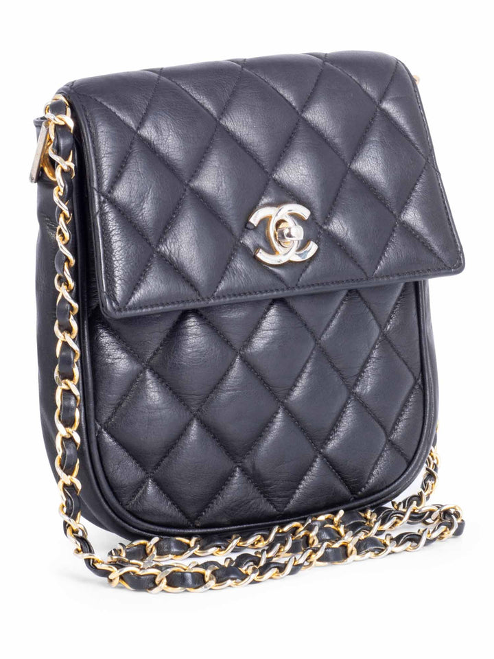Top Quality Chanel Vintage CC Logo Quilted Leather Flap Messenger Bag Black