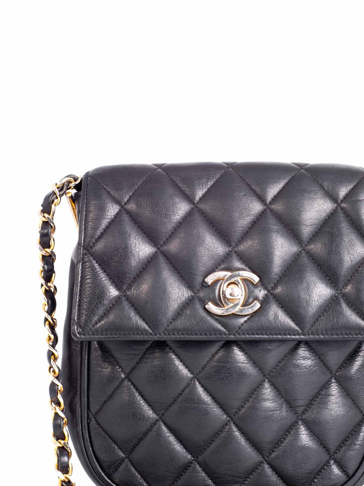 Top Quality Chanel Vintage CC Logo Quilted Leather Flap Messenger Bag Black