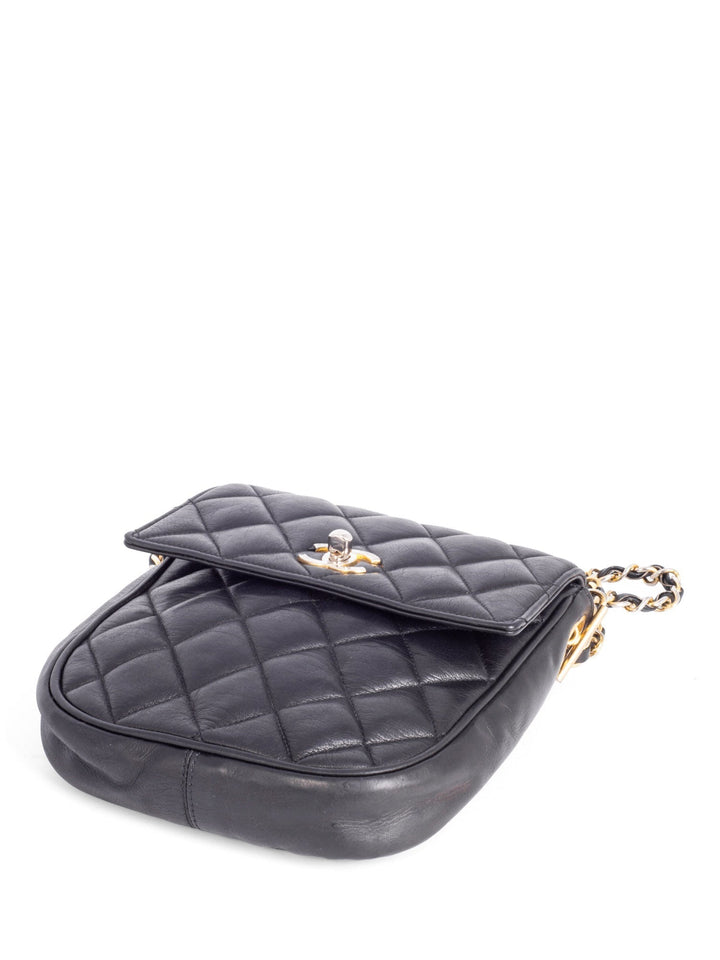 Top Quality Chanel Vintage CC Logo Quilted Leather Flap Messenger Bag Black