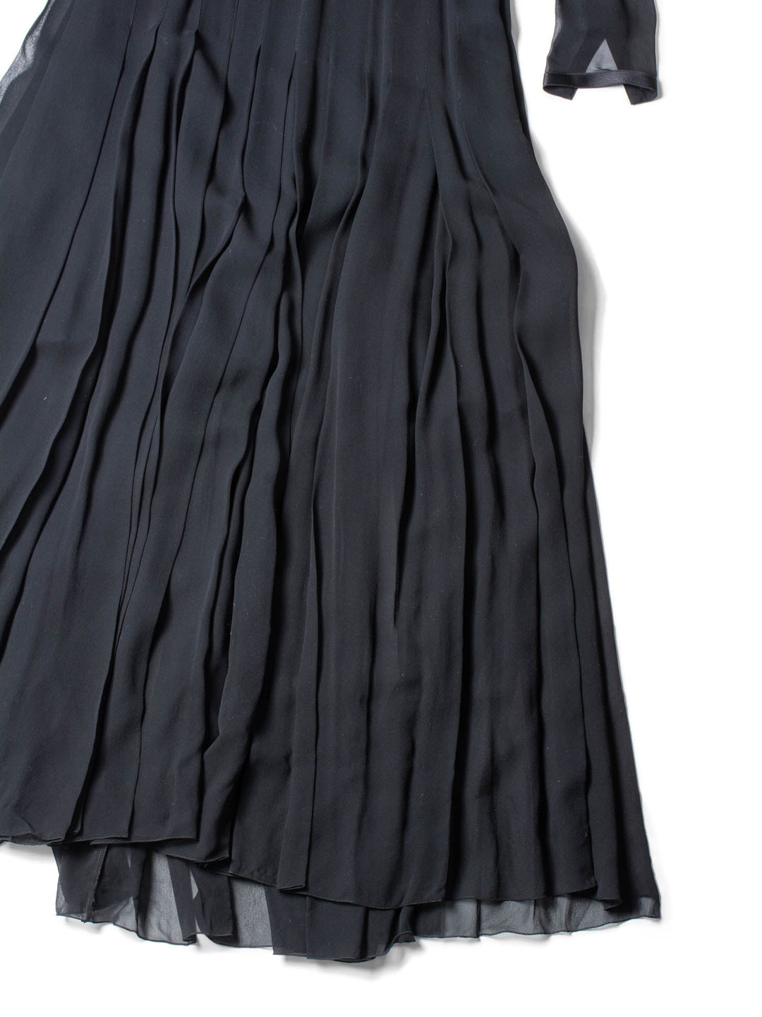 Top Quality Chanel Vintage Camellia Silk Maxi Pleated Dress Black
