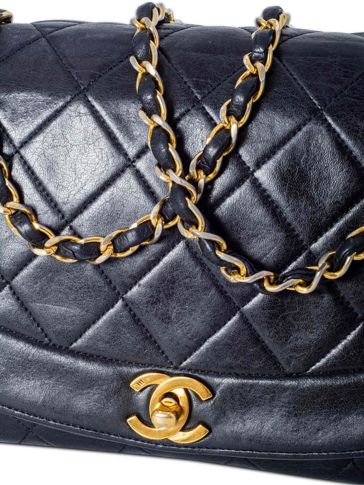 Top Quality Chanel Vintage Diana Flap Medium Bag Black