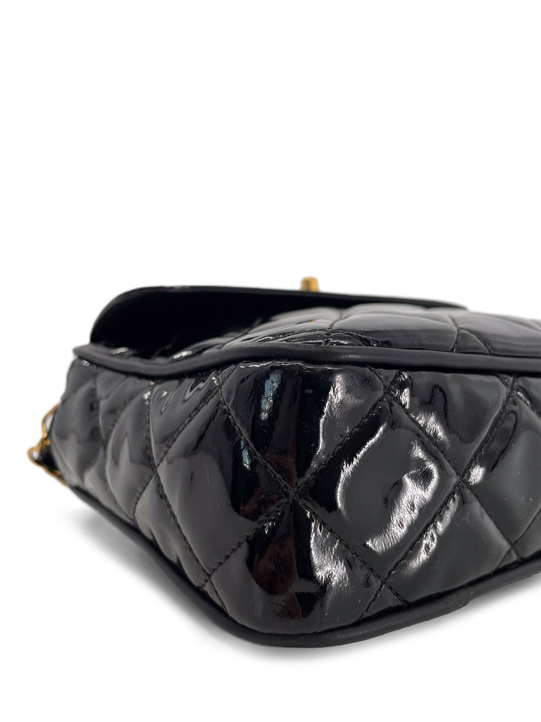 Top Quality Chanel Vintage  Patent Leather 24k Gold CC Logo Camera Bag Black