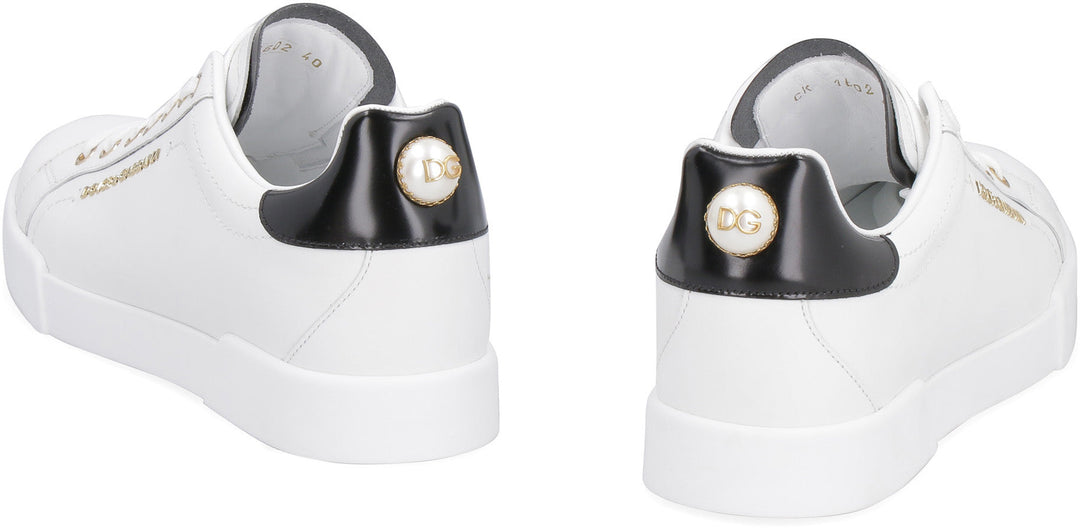 LOGO PLAQUE LOW TOP SNEAKERS