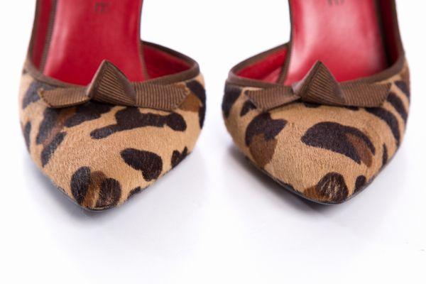 Céline Leopard Print Calf Hair Pointed Toe Pumps SZ 36.5 sale