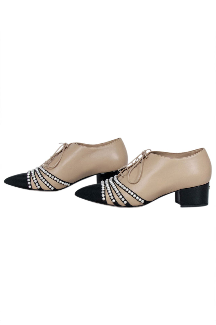 Top Quality Chanel - Beige, Black, & Pearl Low Heel Loafers Sz 9