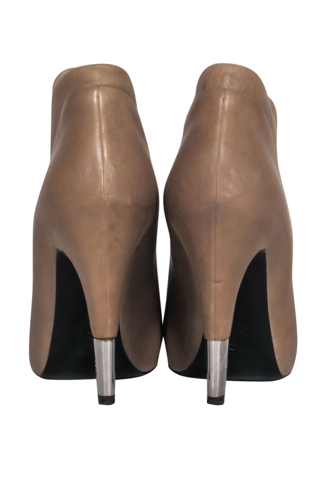 Top Quality Chanel ‚Äì Beige Leather Stiletto w/ Navy Blue Cap Toe Lace Up Booties Sz 7