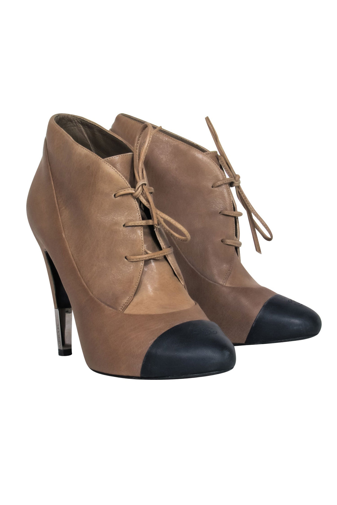 Top Quality Chanel ‚Äì Beige Leather Stiletto w/ Navy Blue Cap Toe Lace Up Booties Sz 7