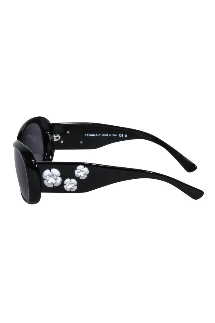 Top Quality Chanel - Black Sunglasses w/ 3D Flower Side Detail