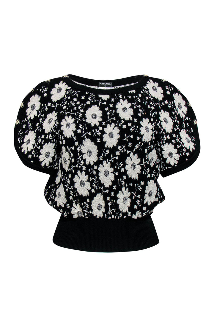 Top Quality Chanel - Black & White Floral Embroidered Short Sleeve Sweater Sz 4