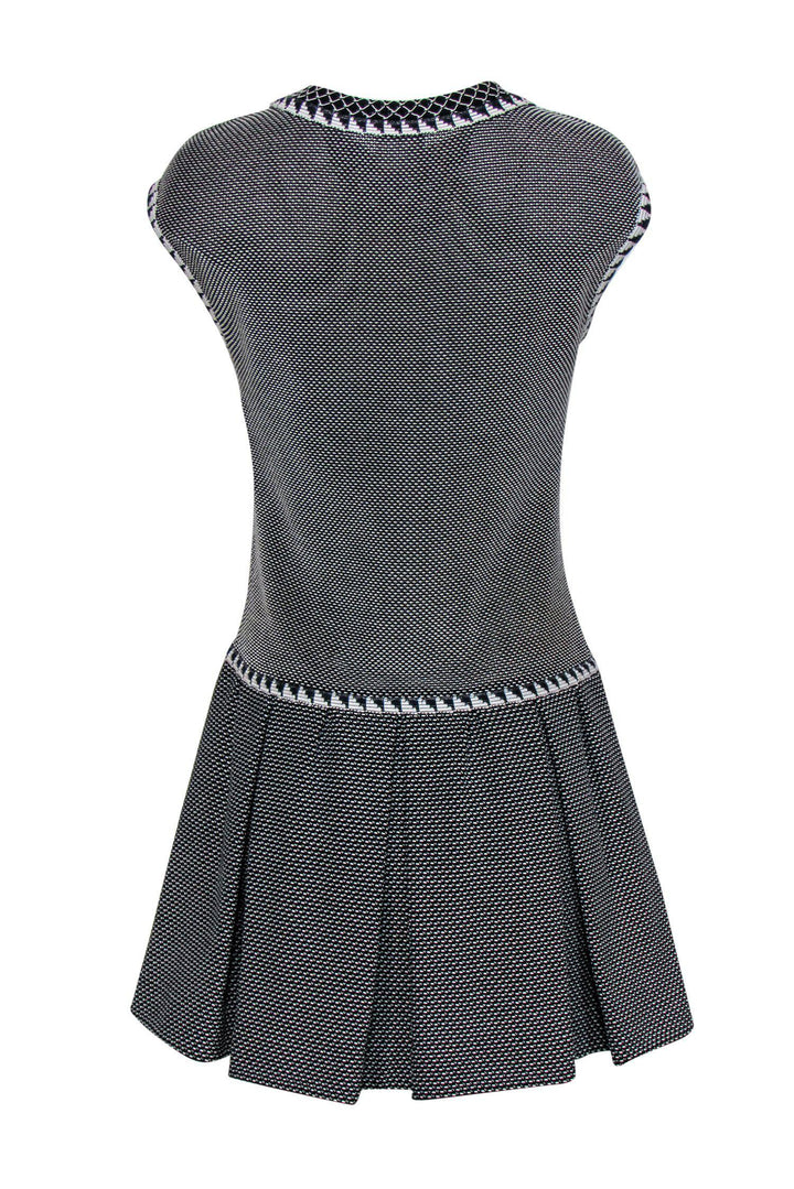 Top Quality Chanel - Black & White Ribbed Knit Drop Waist Dress Sz 4