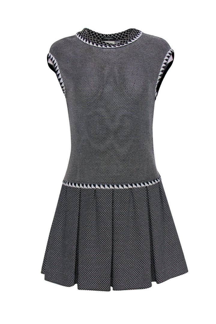 Top Quality Chanel - Black & White Ribbed Knit Drop Waist Dress Sz 4