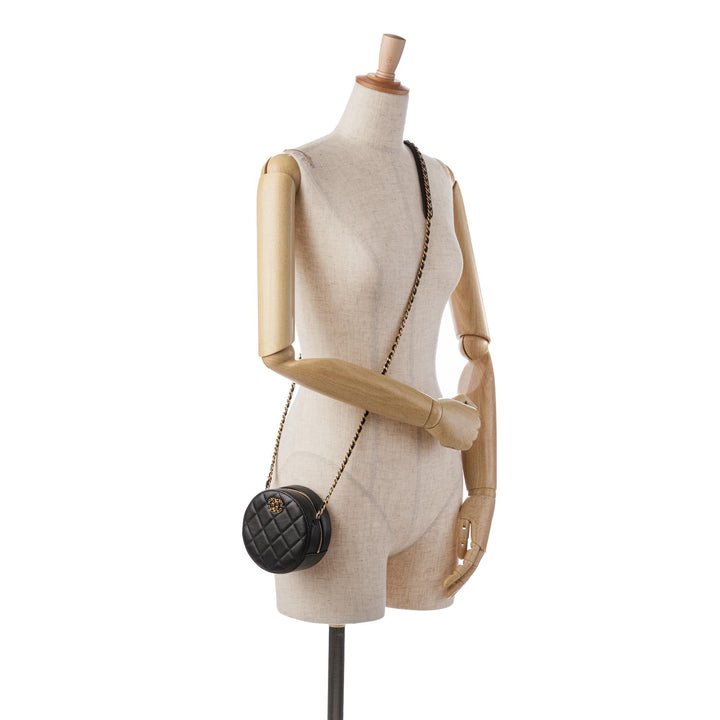 Top Quality Chanel CC Quilted Lambskin Round Crossbody (SHG-33ZDhg)