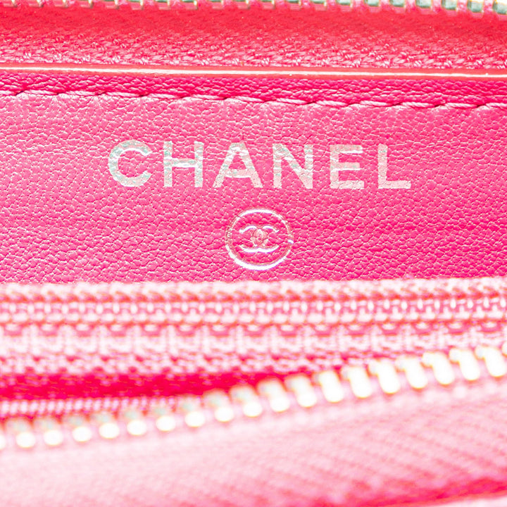 Chanel CC Quilted Lambskin Zip Around Wallet (SHG-TJpHnQ)