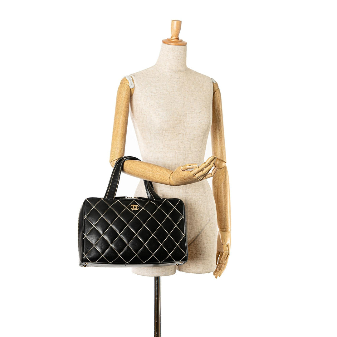 Top Quality Chanel CC Wild Stitch Lambskin Handbag (SHG-4xK9Cn)