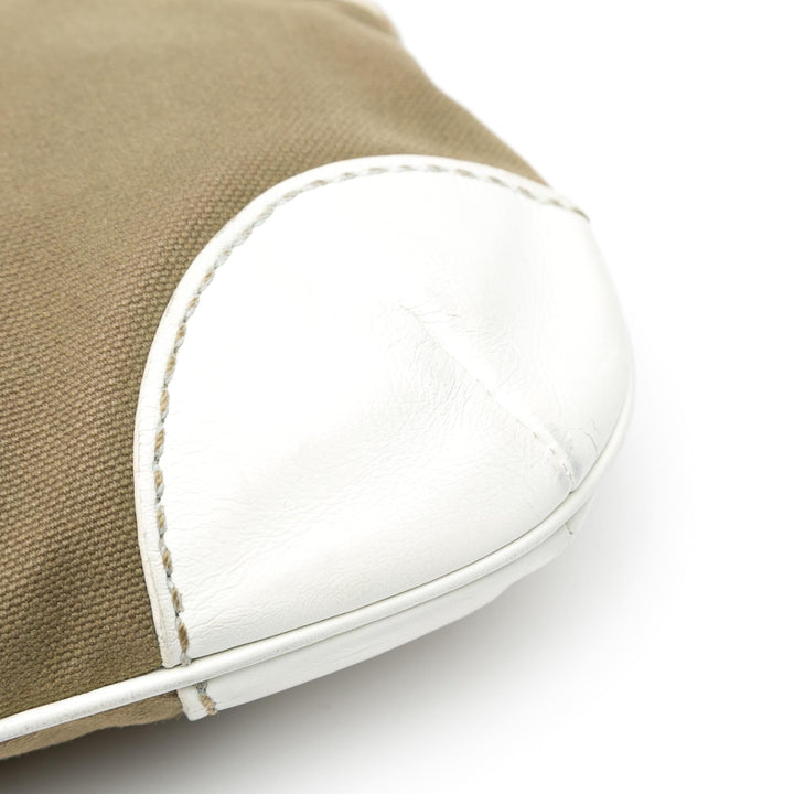 Top Quality Chanel Canvas Olsen Shoulder Bag (SHG-PeoYK5)