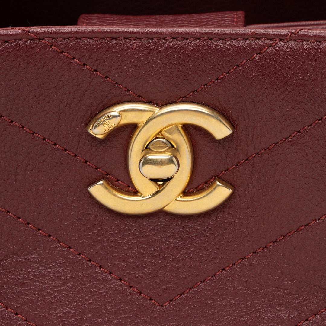Top Quality Chanel Chevron Calfskin Python Chic Small Shopping Tote (SHF-9e1Tb9)