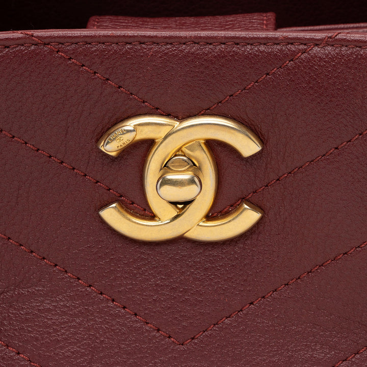 Top Quality Chanel Chevron Calfskin Python Chic Small Shopping Tote (SHF-9e1Tb9)