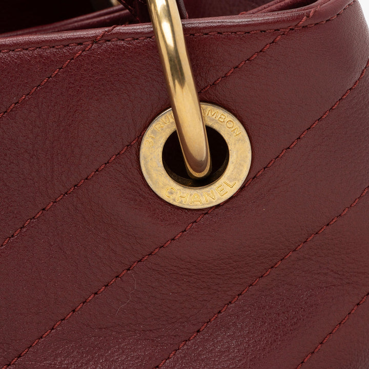 Top Quality Chanel Chevron Calfskin Python Chic Small Shopping Tote (SHF-9e1Tb9)
