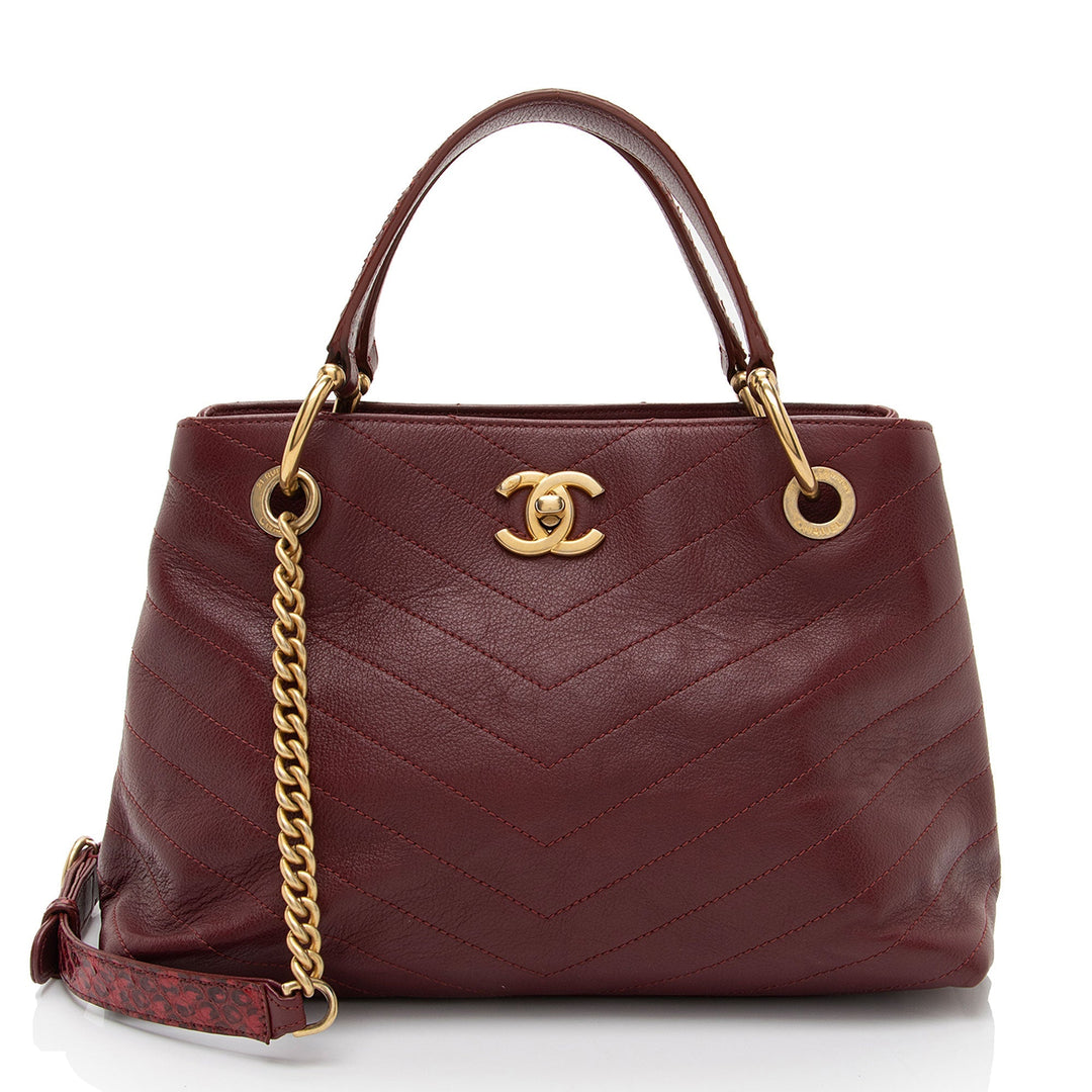 Top Quality Chanel Chevron Calfskin Python Chic Small Shopping Tote (SHF-9e1Tb9)