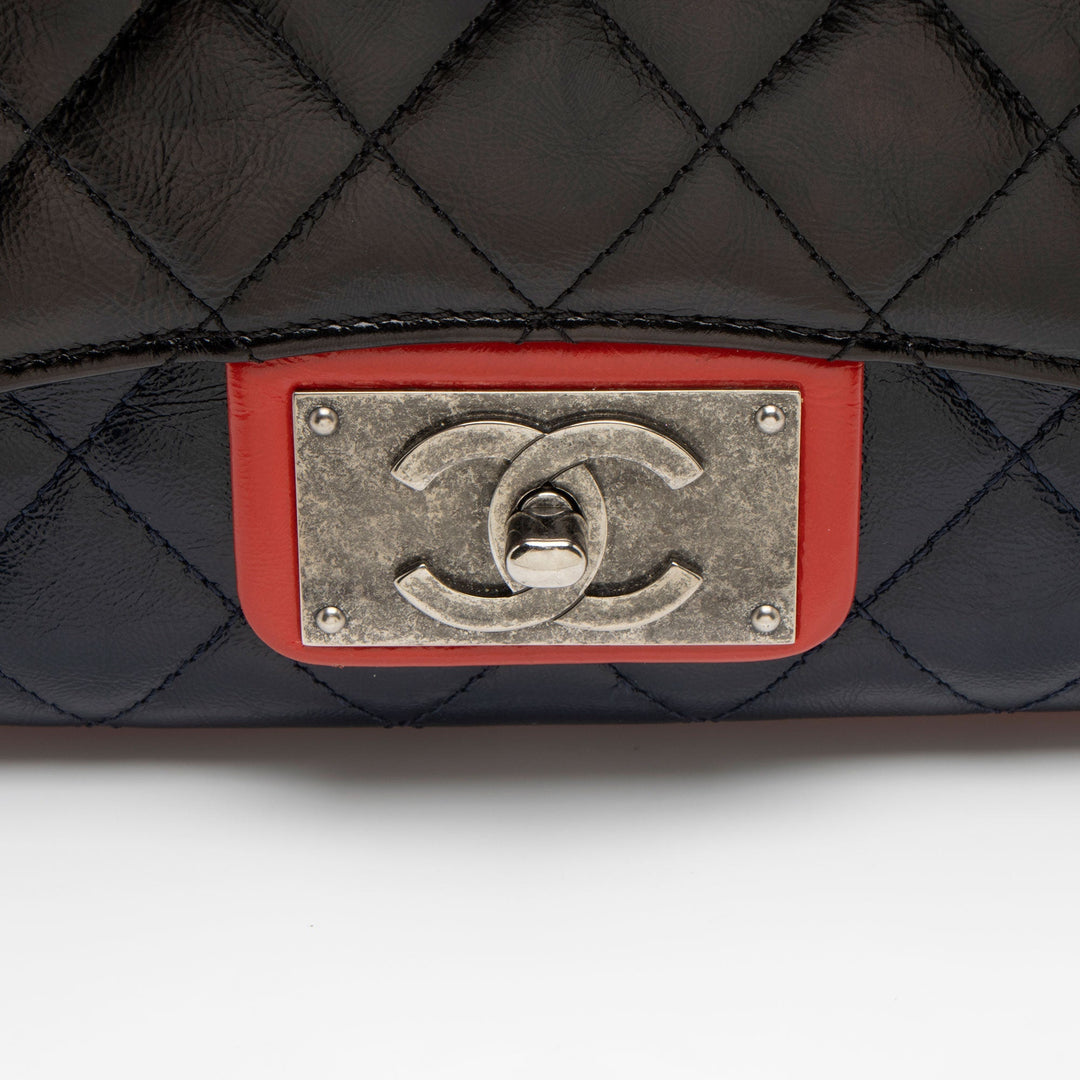 Top Quality Chanel Glazed Calfskin CC Plate Medium Flap Bag (SHF-5bc3aa)