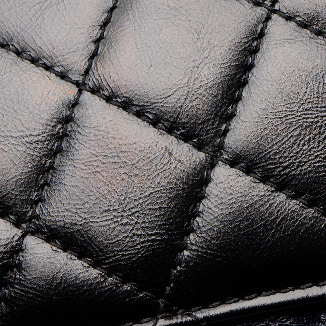 Top Quality Chanel Glazed Calfskin CC Plate Medium Flap Bag (SHF-5bc3aa)