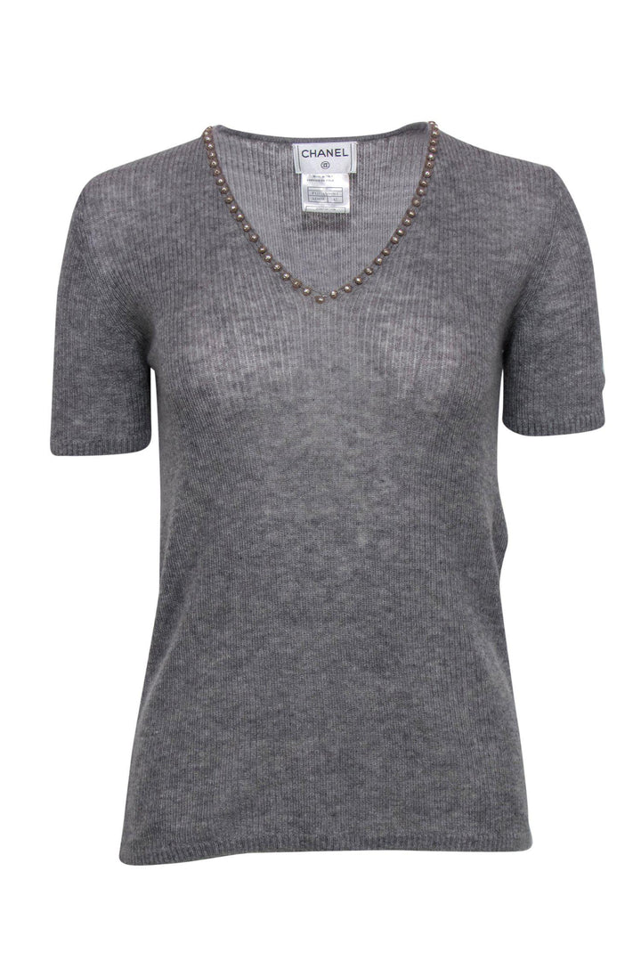 Top Quality Chanel - Grey Cashmere Blend Knit Short Sleeve Sweater w/ Pearl Trim Sz 10