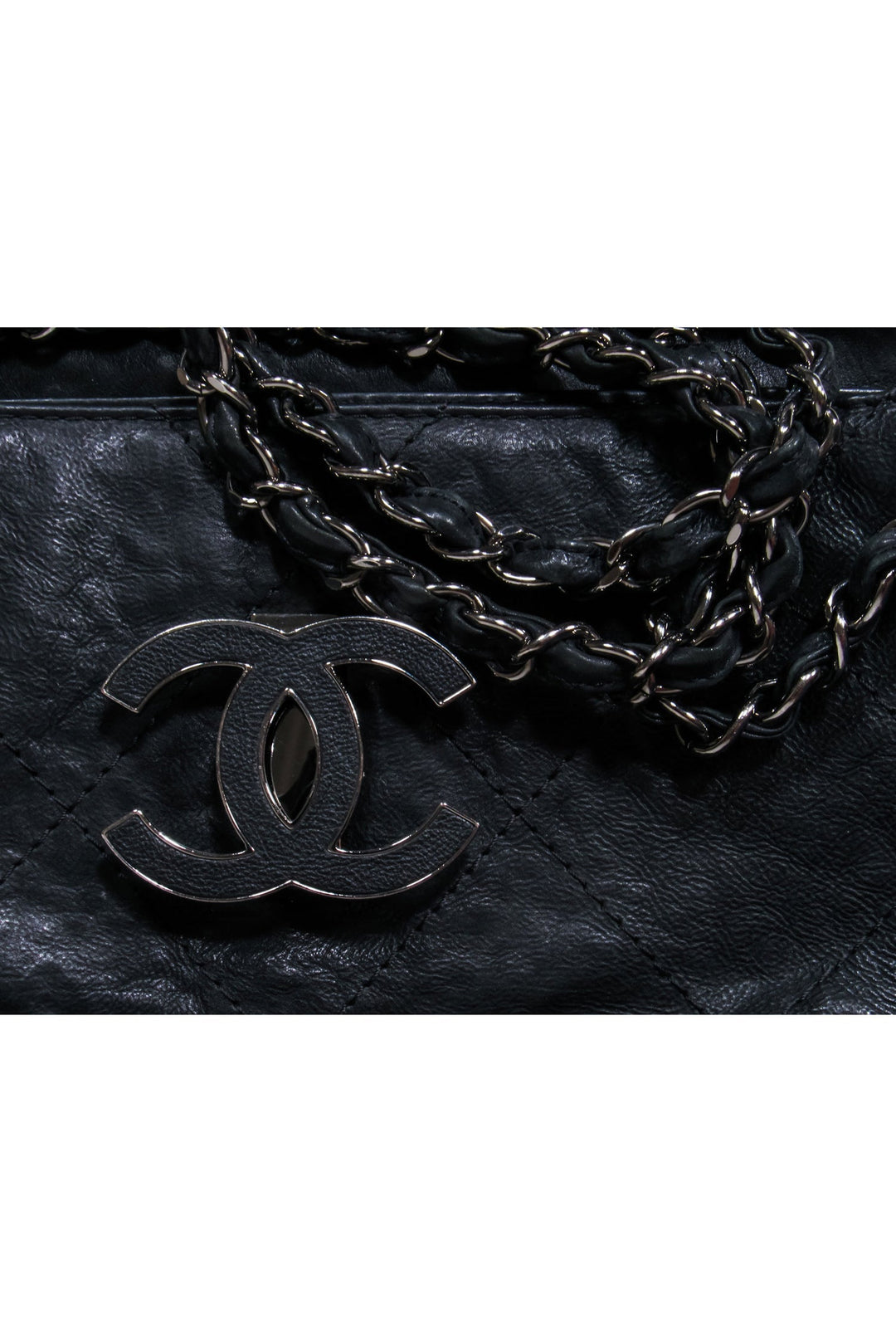 Top Quality Chanel - Hamptons Accordion Flap Quilted Calfskin Shoulder Bag