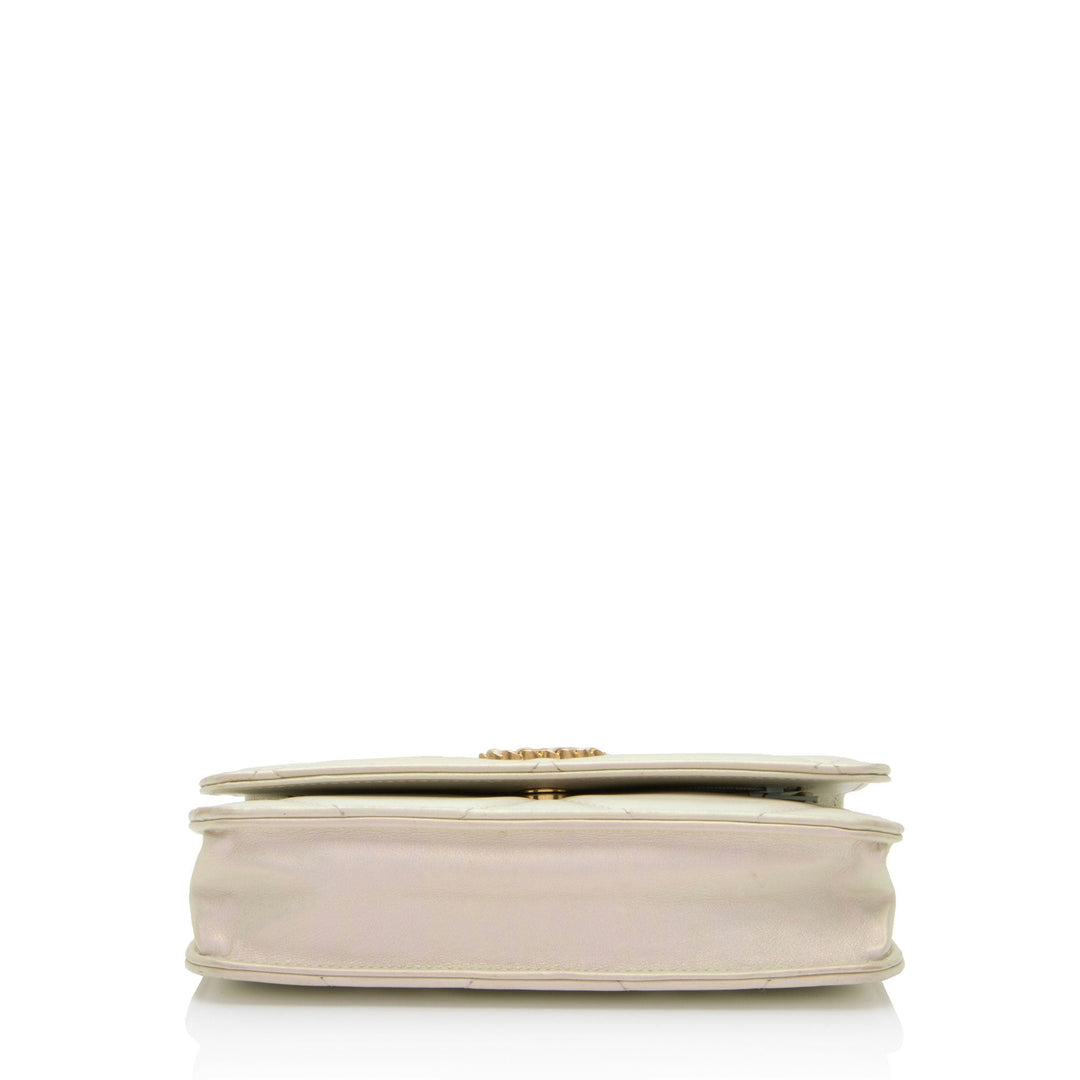 Top Quality Chanel Iridescent Lambskin 19 Wallet on Chain (SHF-Q3iEEa)