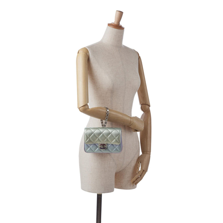 Top Quality Chanel Iridescent Lambskin Wristlet Clutch Bag (SHG-OsxRyI)
