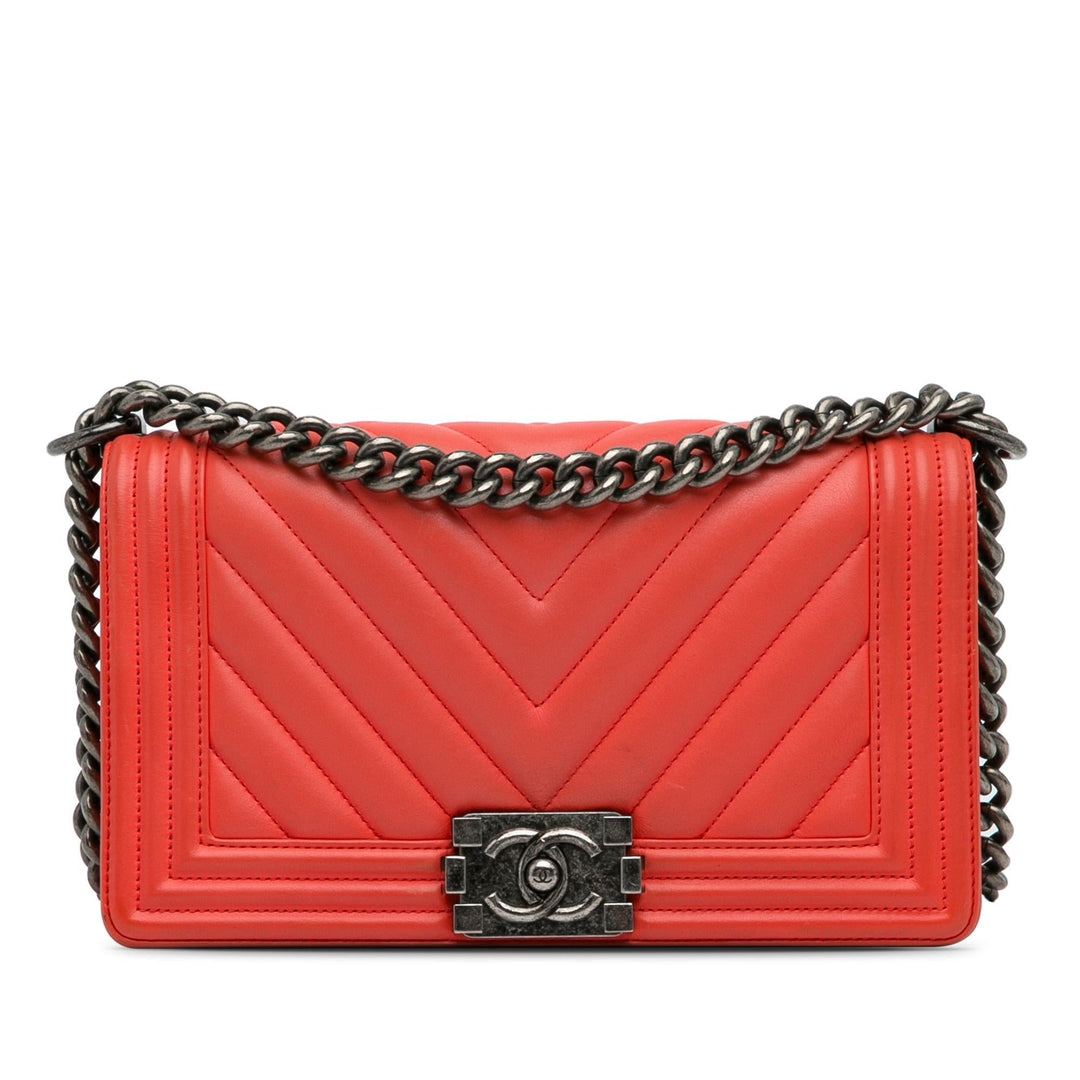 Top Quality Chanel Medium Calfskin Chevron Boy Flap (SHG-EoQdFy)