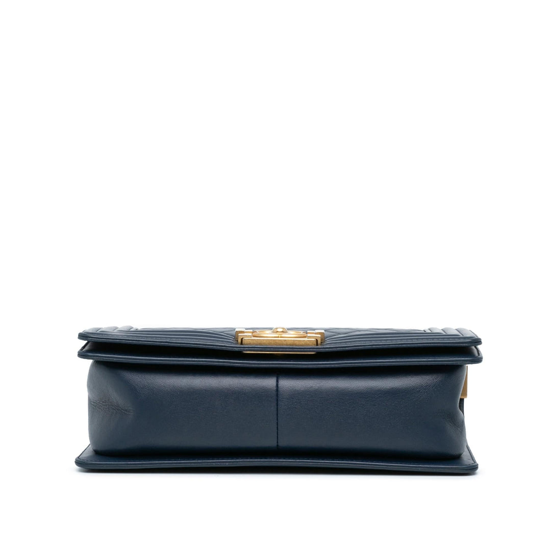 Top Quality Chanel Medium Lambskin Boy Flap (SHG-ocopwr)