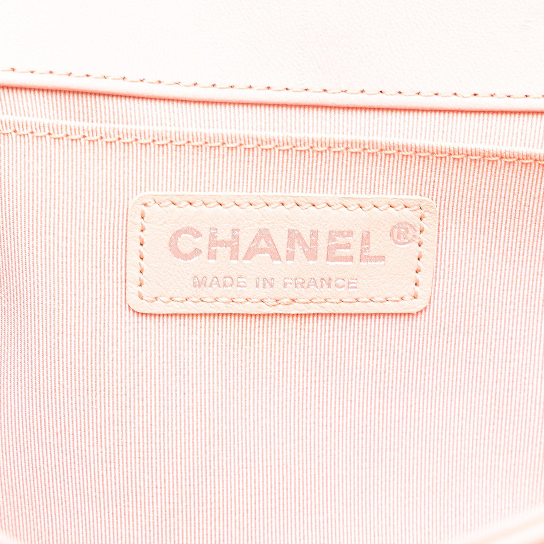 Top Quality Chanel Medium Lambskin Boy Flap (SHG-egLU0X)