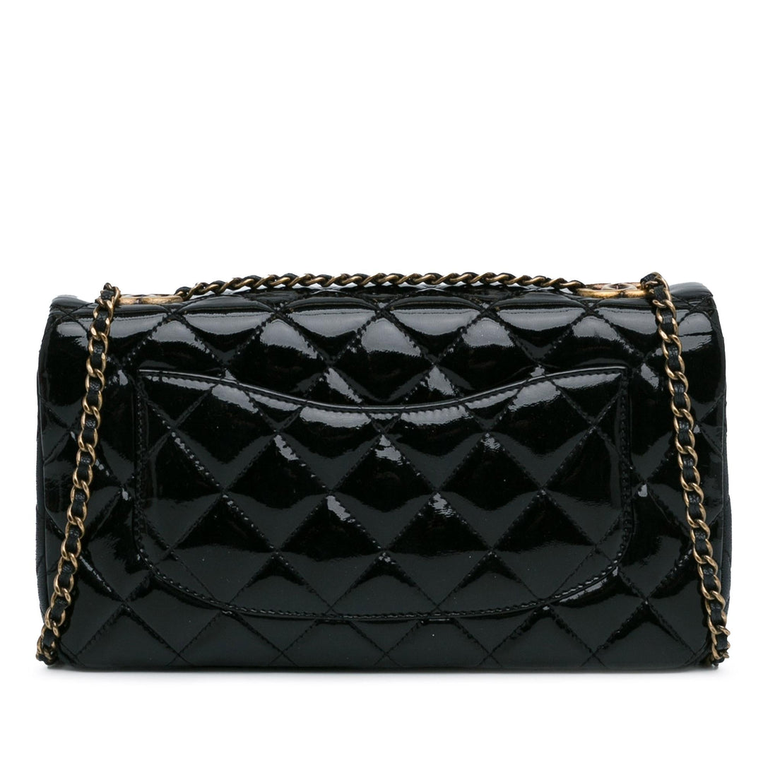Top Quality Chanel Medium Patent Goatskin CC Eyelet Flap (SHG-Et4xHu)