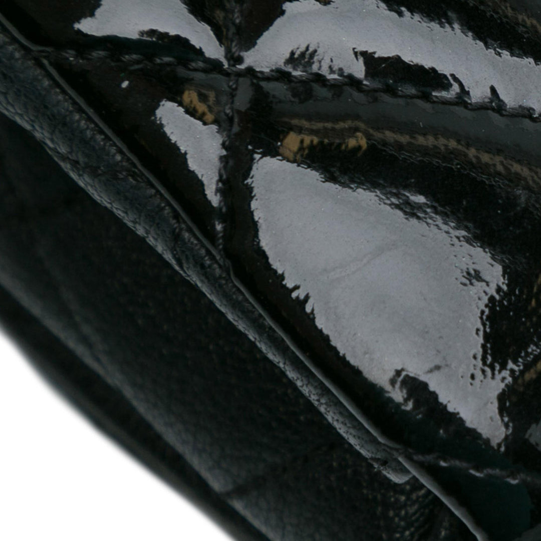 Top Quality Chanel Medium Patent Goatskin CC Eyelet Flap (SHG-Et4xHu)