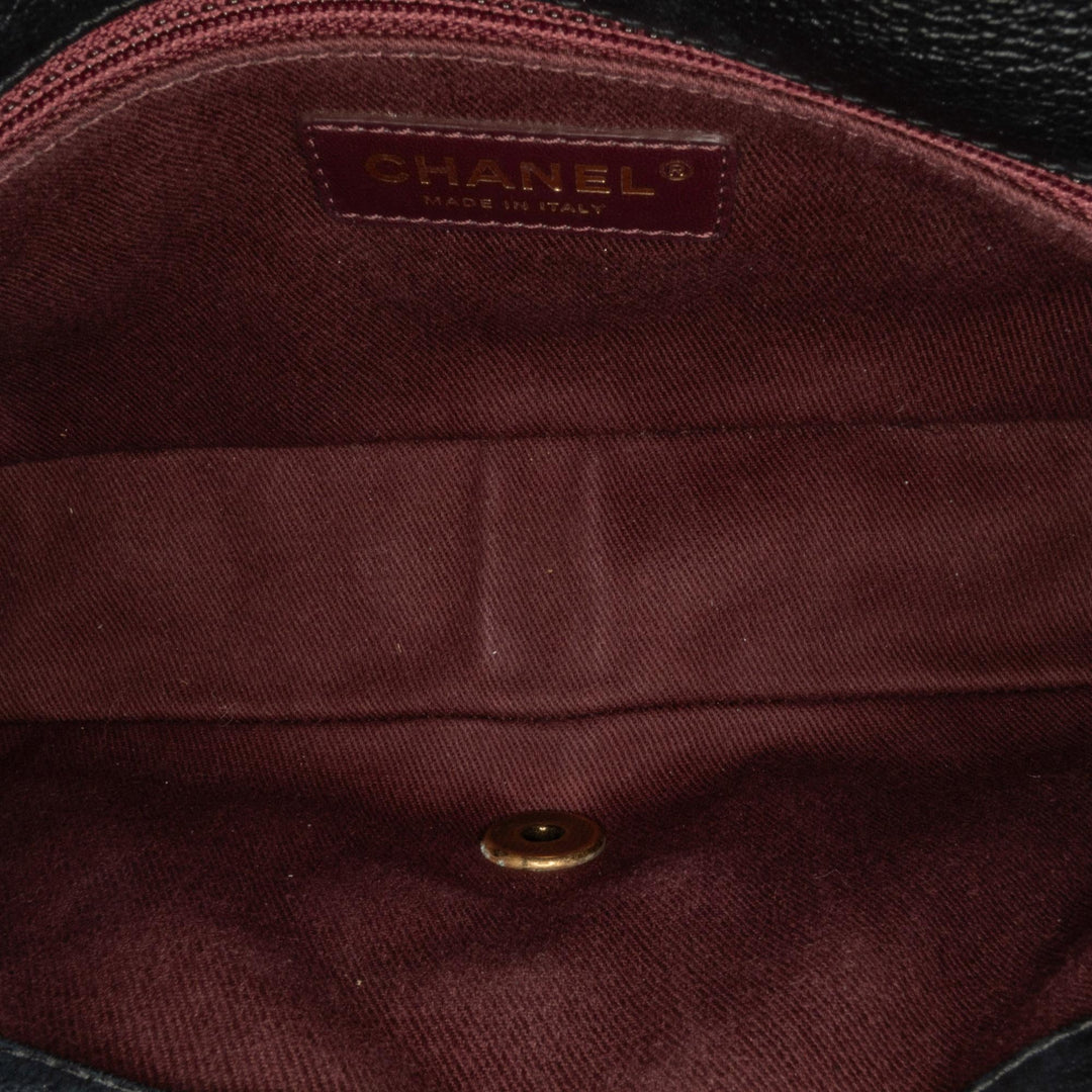 Top Quality Chanel Medium Patent Goatskin CC Eyelet Flap (SHG-Et4xHu)