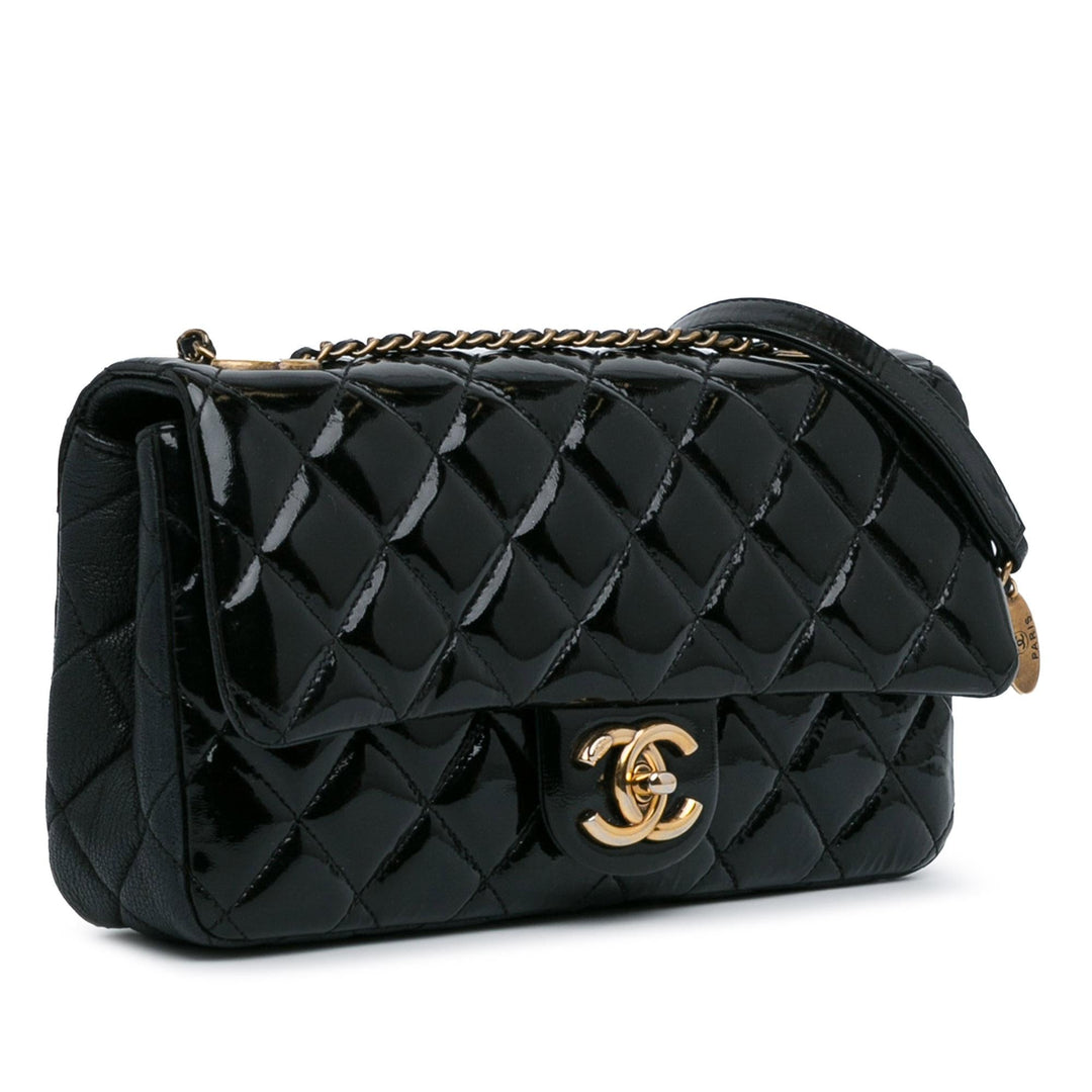 Top Quality Chanel Medium Patent Goatskin CC Eyelet Flap (SHG-Et4xHu)
