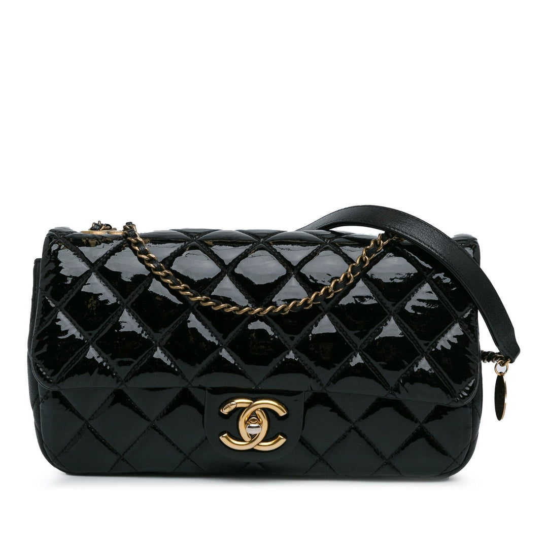 Top Quality Chanel Medium Patent Goatskin CC Eyelet Flap (SHG-7lc5oU)