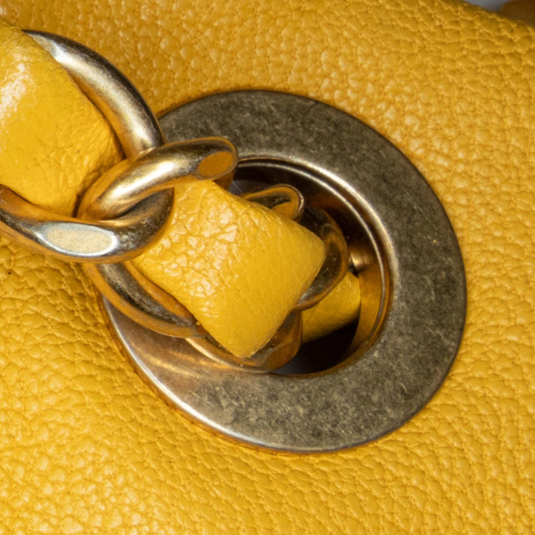 Top Quality Chanel Medium Wrinkled Calfskin Chevron Medallion Charm Surpique Flap (SHG-lFqOe2)