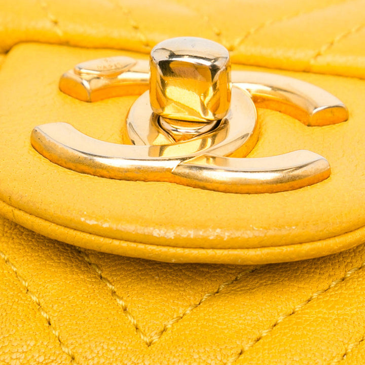 Top Quality Chanel Medium Wrinkled Calfskin Chevron Medallion Charm Surpique Flap (SHG-lFqOe2)