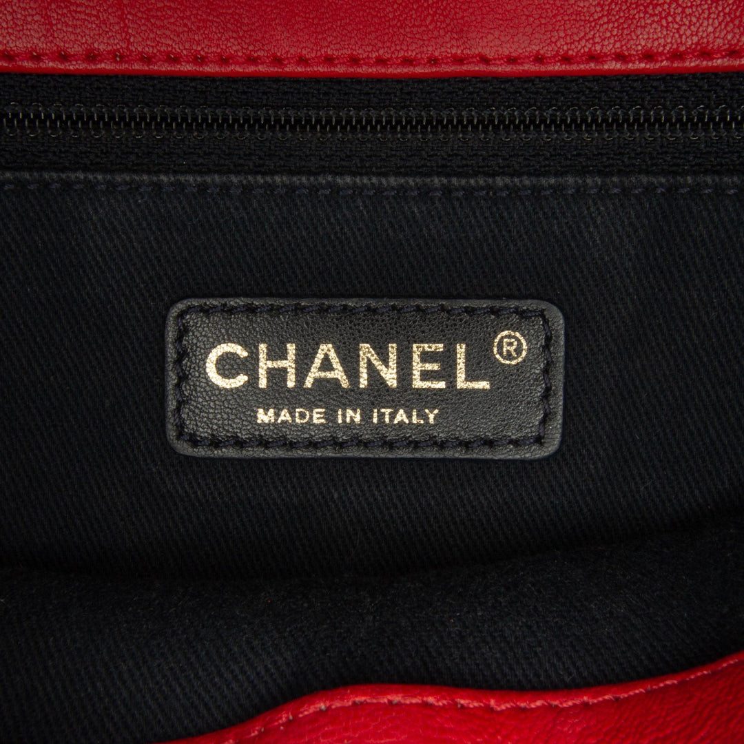 Top Quality Chanel Medium Wrinkled Calfskin Quilted Chevron Medallion Charm Surpique Flap (SHG-hytIzX)