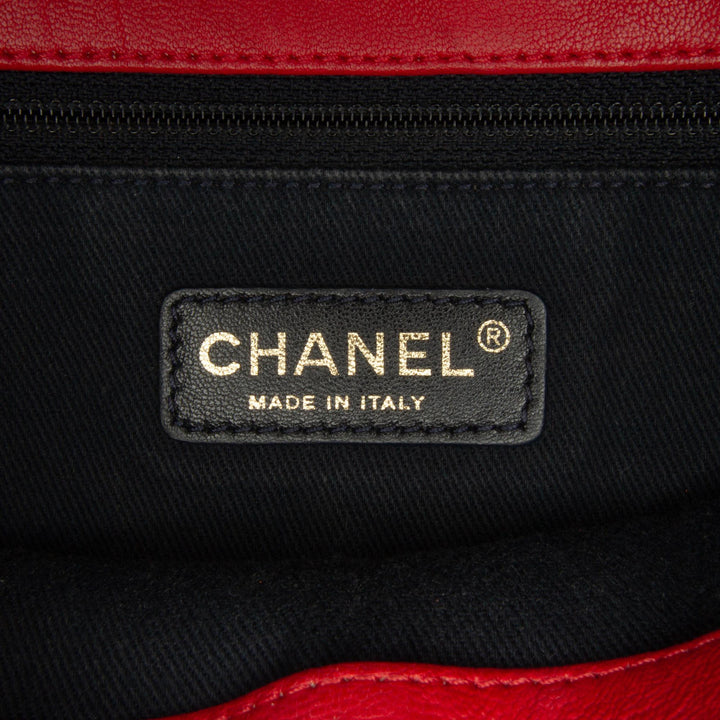 Top Quality Chanel Medium Wrinkled Calfskin Quilted Chevron Medallion Charm Surpique Flap (SHG-hytIzX)