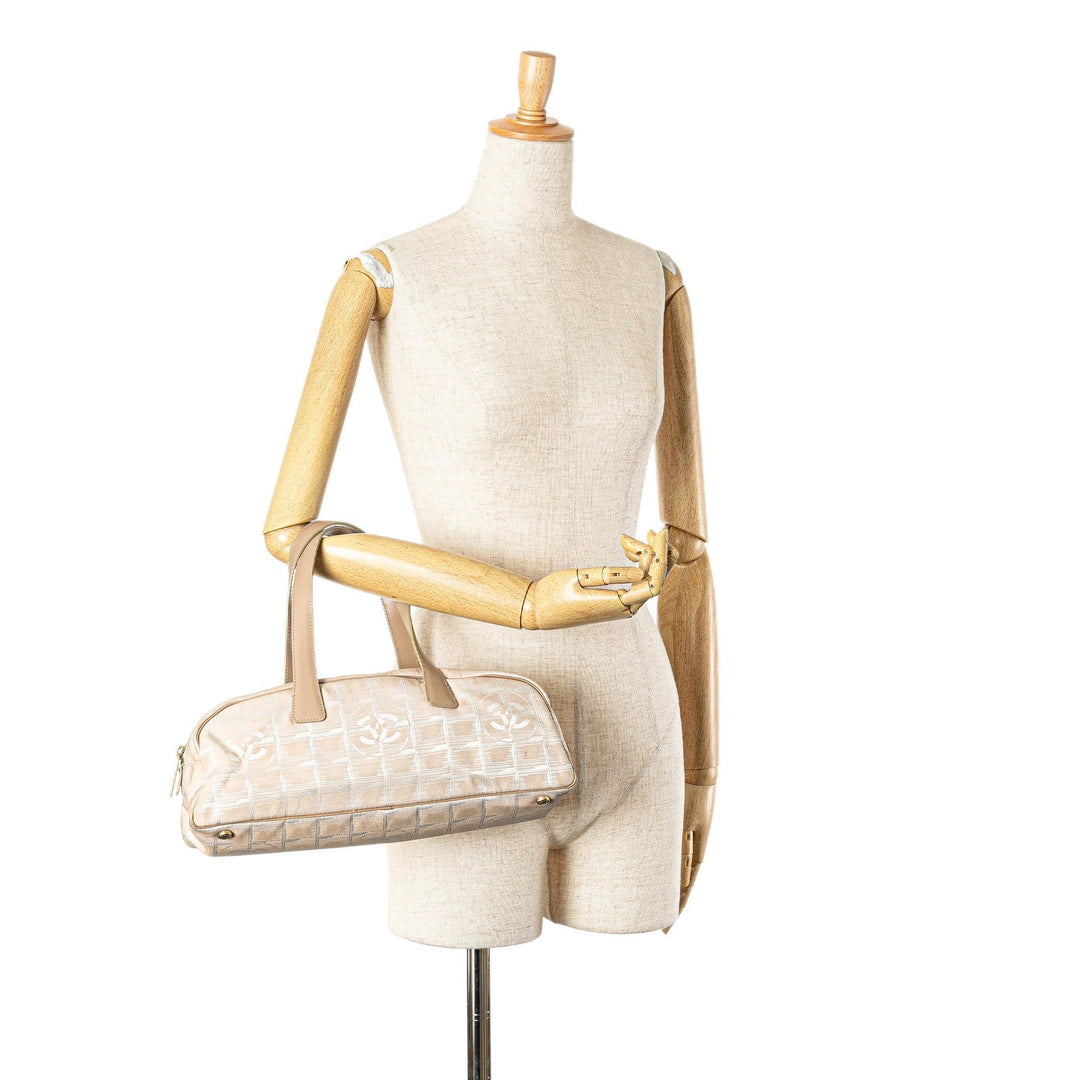 Top Quality Chanel New Travel Line Handbag (SHG-3MpQA7)