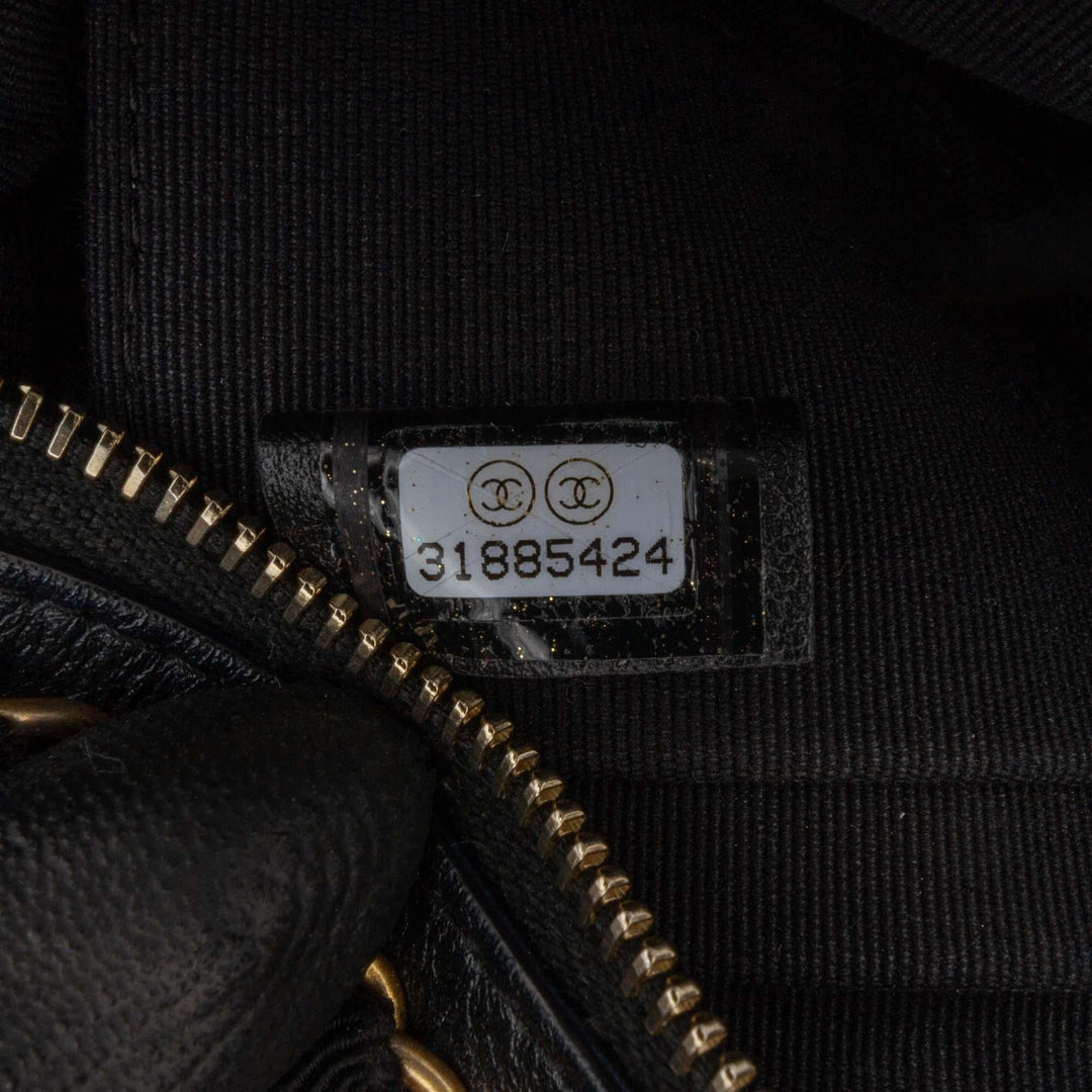 Top Quality Chanel Nylon Grosgrain Lifestyle Clutch with Chain (SHG-UydKYK)