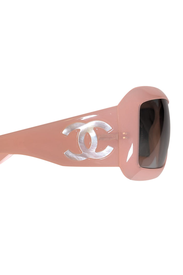 Top Quality Chanel - Pink Acrylic Frame w/ White Logo Side Detail Sunglasses