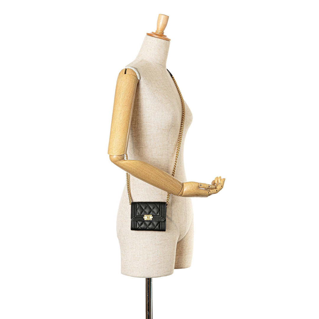 Top Quality Chanel Quilted Caviar Boy Card Holder with Chain (SHG-S5eAfm)